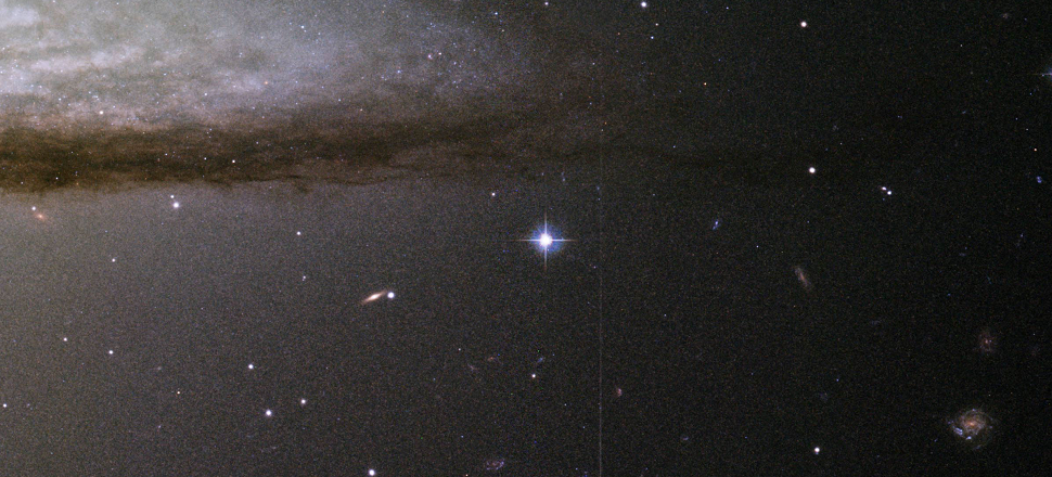 Tour This Gorgeous Hubble Photo Of The Sombrero Galaxy