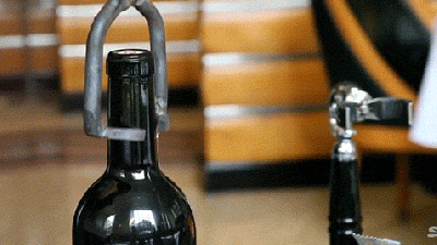 How The Best Restaurants Open Old Bottles Of Wine