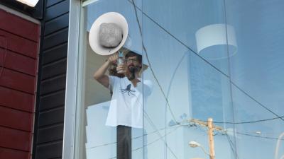This DIY Fog Catcher Harvests Water From The Air