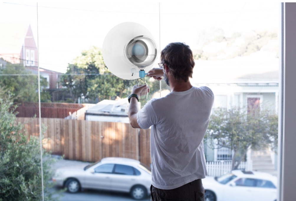 This DIY Fog Catcher Harvests Water From The Air