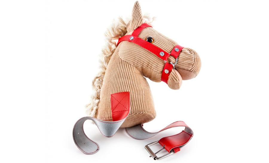 Strap This Pony Head To Your Leg For More Authentic Horsey Rides