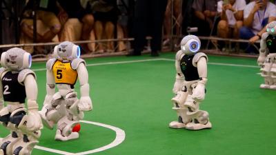 How UNSW Won The World Robot Soccer Championship