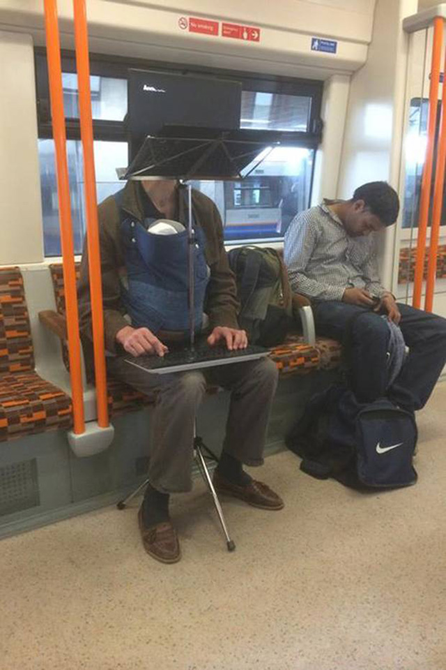 This Guy’s Laptop-And-Music Stand Commute Setup Is Absurdly Wonderful