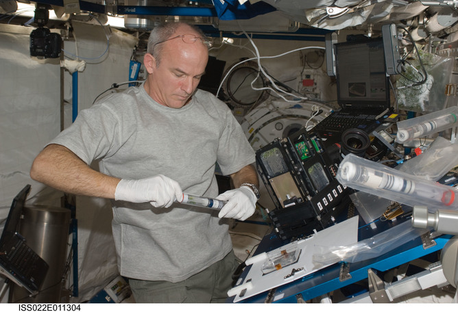 Taking Plants Off Planet  —  How Do They Grow In Zero Gravity?