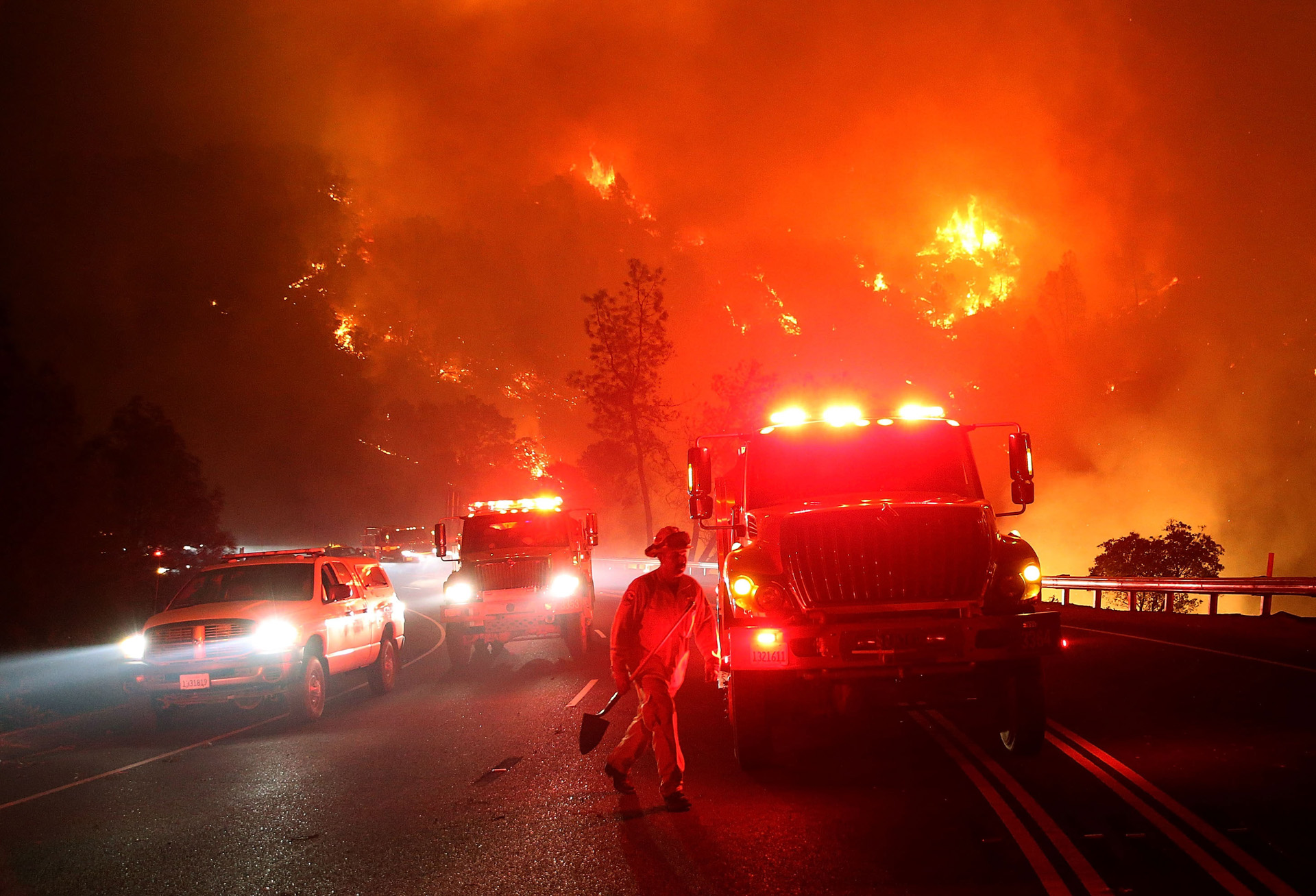 California Burning: Dramatic Photos Of Firefighters In Action