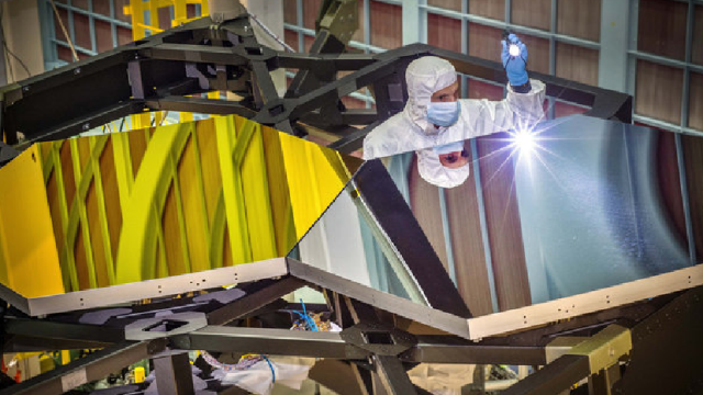 The James Webb Space Telescope Looks Like Gold-Plated Space Origami
