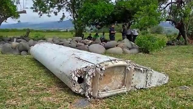 The Case Of The MH370 Wing Segment Keeps Getting Weirder