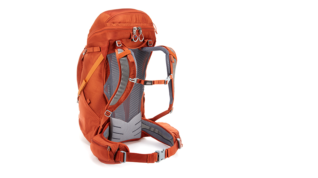 REI Traverse Pack Review: Just The Right Price