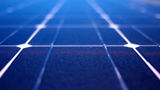 New Hybrid Solar Cell Produces 5 Times Higher Voltage Than Competitors
