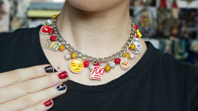 A Buyer’s Guide To Emoji Jewellery