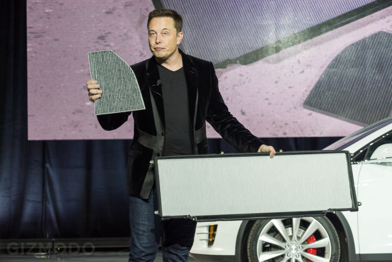 Bioweapon Experts Aren’t Buying The Tesla Model X’s Bioweapon Defence Mode