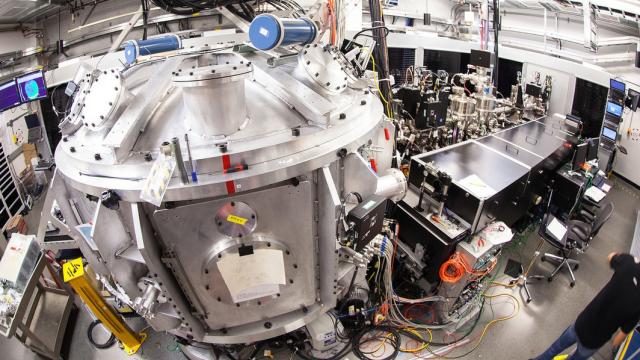 SLAC’s Upgraded 200-Terawatt Laser Creates Pressures Of 2 Trillion PSI