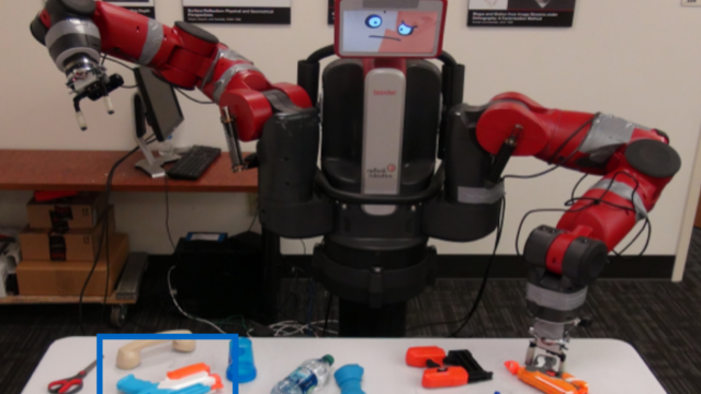 It Took This Robot 10 Days To Learn How To Grasp Objects From Scratch
