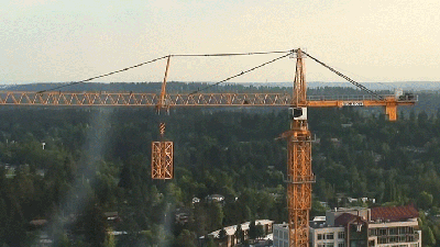 Watch A Construction Crane Build Itself