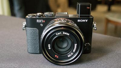 Sonys RX1r II: Is That 42 Megapixels In Your Pocket, Or Are You Just Happy To See Me?