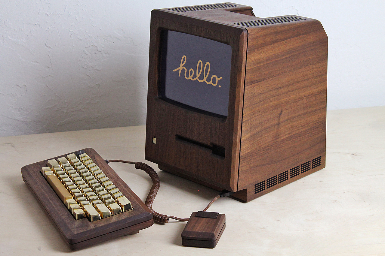 A Wooden Macintosh Replica Proves The Original Deserved A Flashy Gold Keyboard
