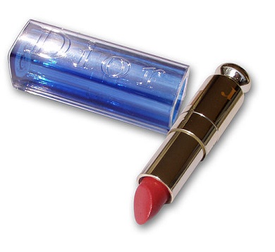 The Practical Chemist Who Gave Women ‘Kissable’ Lipstick