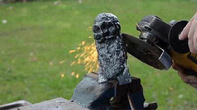 Watch A Welder Turn Metal Rods Into A Gunk Of Metal Into An Intricate Door Knocker