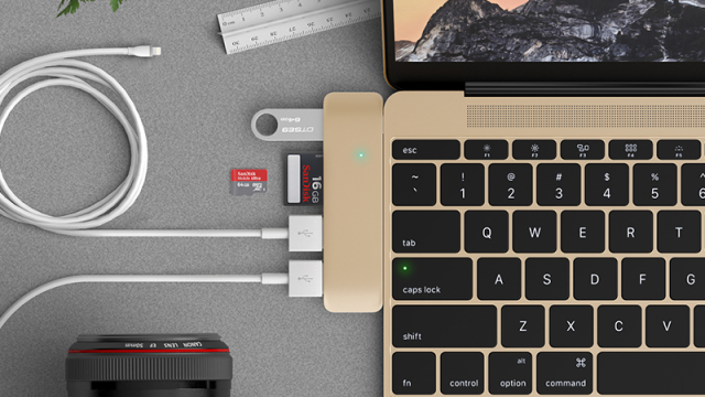 This Thin USB-C Dock Gives Your New MacBook Every Port It’s Missing