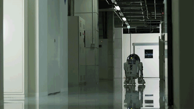 That Remote Control R2-D2 Mini Fridge Is Going To Cost You Over $11,500