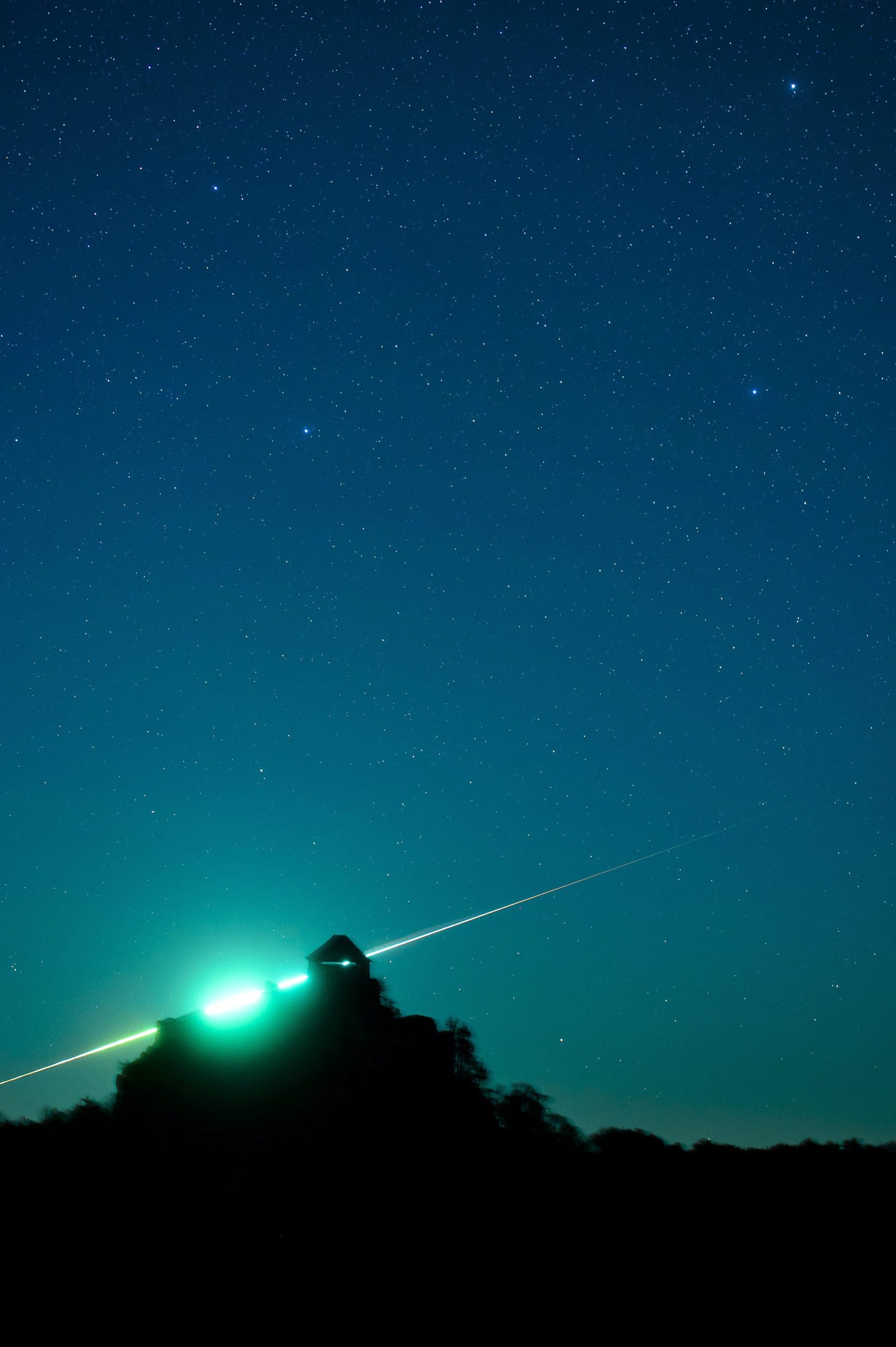 Photographer Caught Stunning Meteor Instead Of Spooky Asteroid