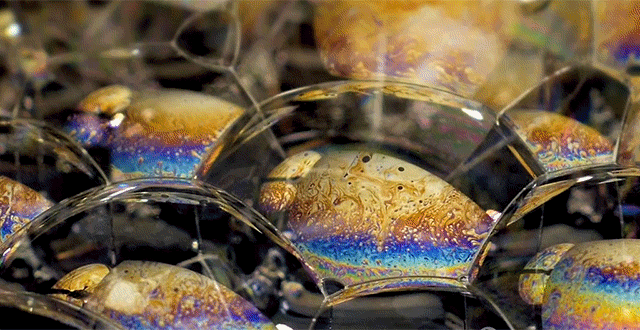 A Microscopic View Of Bubbles Gets Totally Trippy