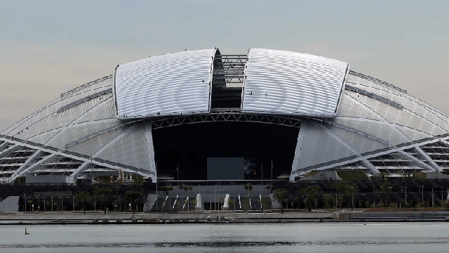 The Largest Dome Ever Built Can Open Or Close In 20 Minutes Flat 