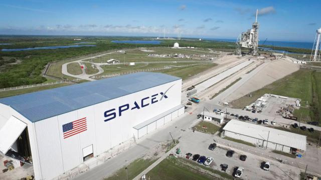 NASA Contracts SpaceX To Send Astronauts To Orbit