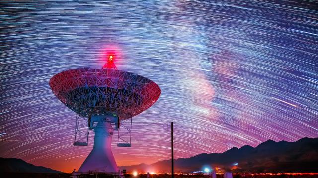 This Timelapse Video Of Radio Observatories Is Just Breathtaking