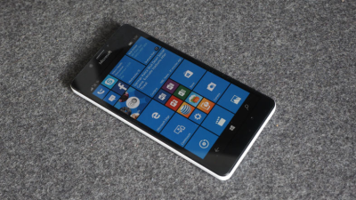 Windows 10 Mobile Upgrade For Lumia Handsets Delayed To Early 2016