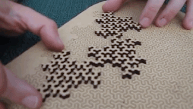 Fractals Make This Simple Nine Piece Puzzle A Nightmare To Solve