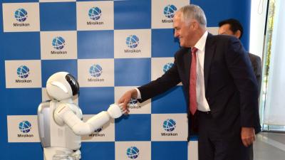 PM Malcom Turnbull Surrenders To The Robots With A Handshake And Selfie