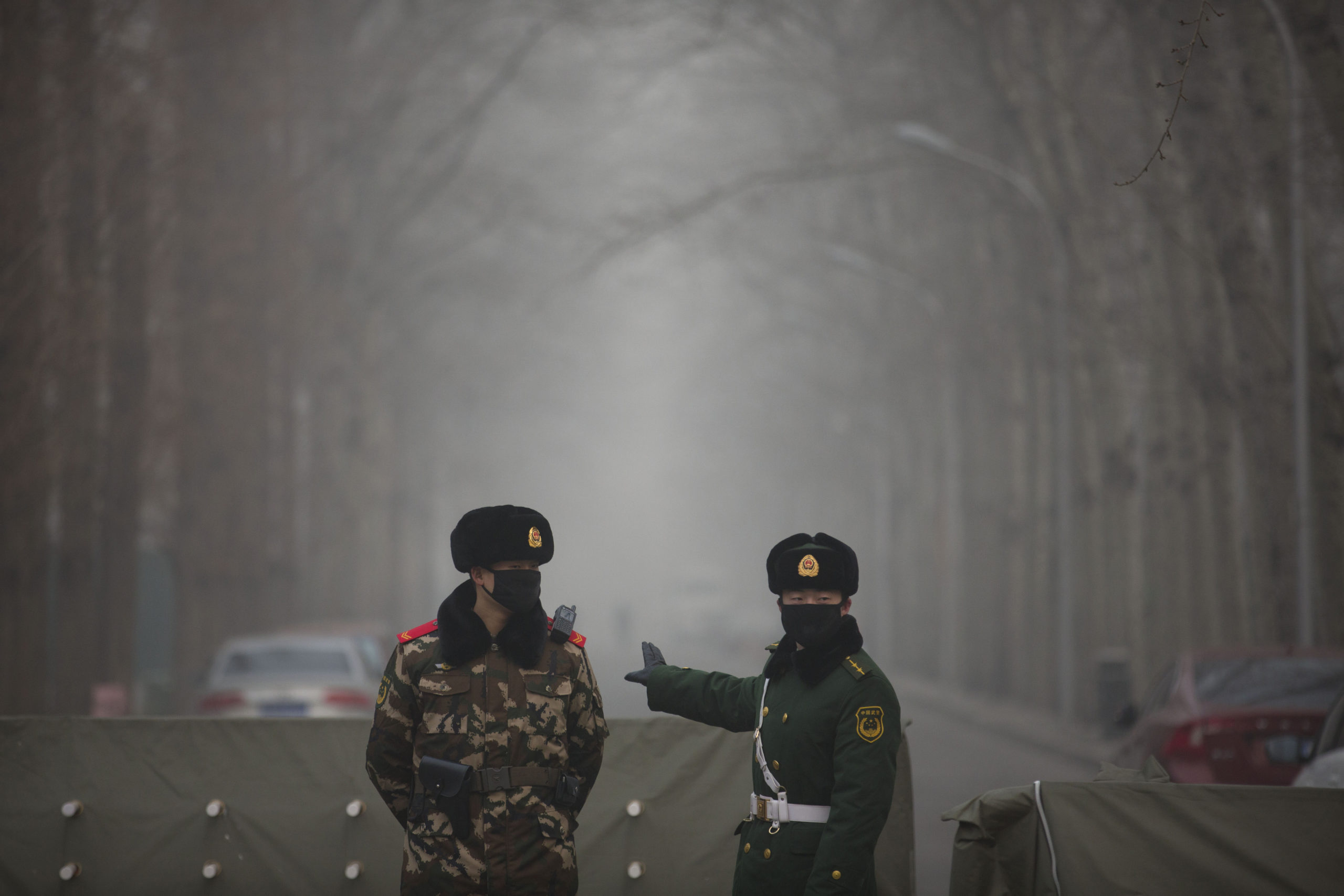 Terrifying Photos Of Beijing’s Toxic Smog ‘White Christmas’