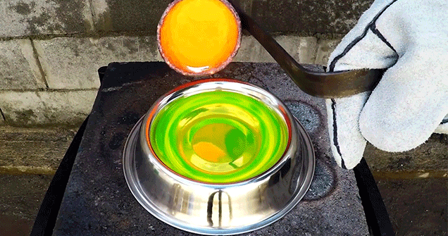 Pouring Molten Copper On Antifreeze Engine Coolant Is Pretty Spectacular