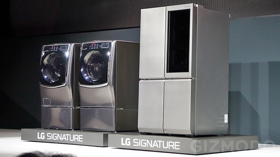 Hands Too Filthy? You Can Open LG’s New Fridge With A Foot Tap