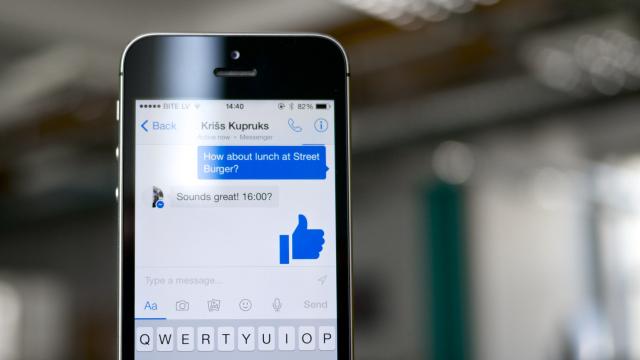 Facebook Messenger Will Reportedly Let Developers Build Armies Of Chat Bots
