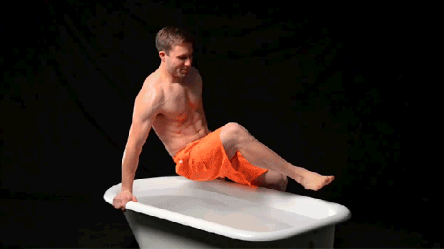Bathing In 227 Kilograms Of Liquid Glass Putty Is A Terrible Idea
