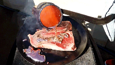 Here’s Molten Copper Actually Cooking A Steak