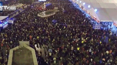 Thousands Of People Are Stuck In This Ridiculous Human Traffic Jam At A China Train Station