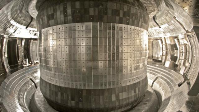 Chinese Fusion Test Hits 50 Million Celsius For 102 Seconds