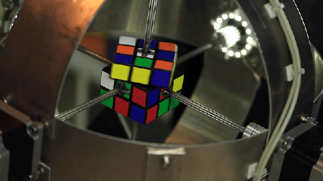 In Just 0.887 Seconds Another Machine Has Already Shattered The Rubik’s Cube World Record