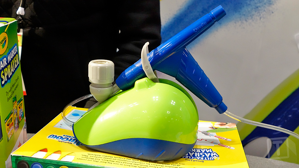 Turn Crayola Markers Into Spray Paint Without All Those Nasty Fumes