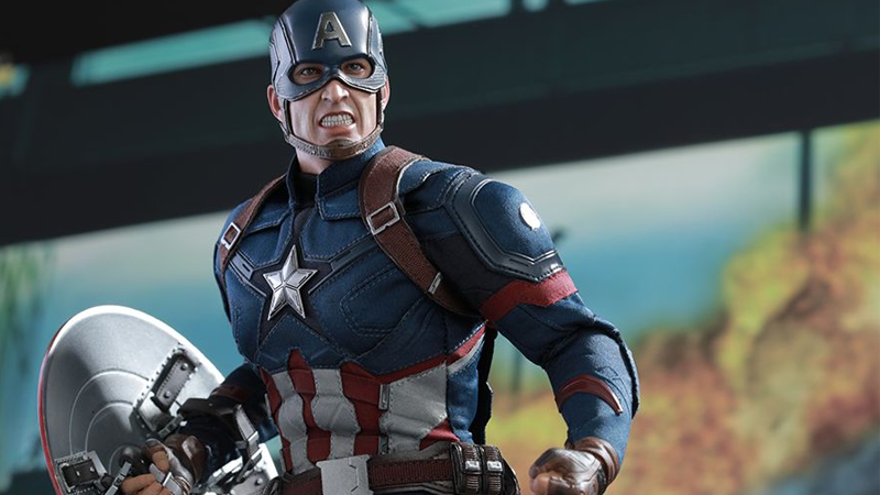 Hot Toys’ New Marvel Figures Prove The Real Civil War Is Over Your Wallet