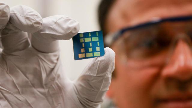 A Brand New 2D Semiconductor Could Put Silicon In The Shade