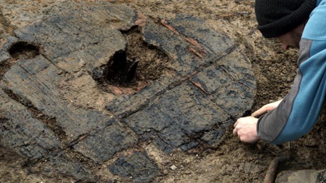 This Perfectly Preserved 3000-Year-Old Wheel Has Been Dug Up In The UK