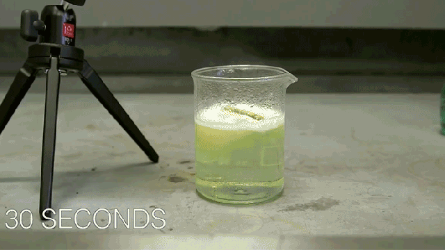 Watch What Happens When You Add Lithium To 7-Up