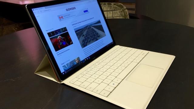 Huawei Matebook: Hands On With This 12-Inch Windows Tablet
