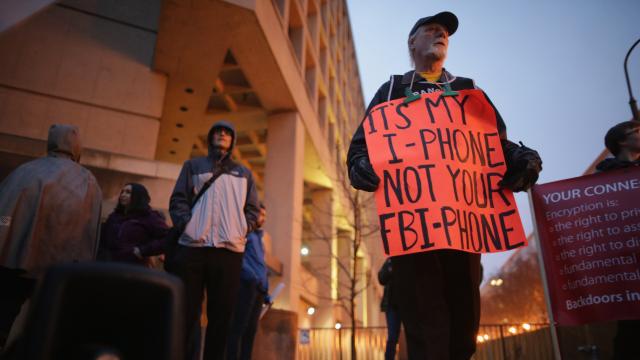 Apple Fans Don’t Actually Care About The Whole FBI iPhone Thing