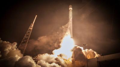 Watch Falcon 9 Rocket (Which Even SpaceX Thinks Will Crash) Launch Live