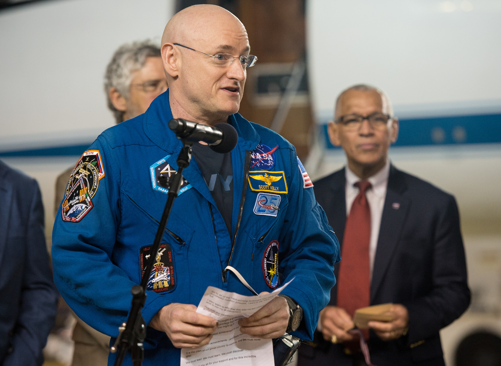 Is NASA’s Scott Kelly Allowed To Take His Blue Jumpsuit Off?